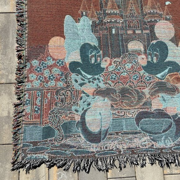 Walt Disney World Mickey & Minnie Mouse Blanket Tapestry Woven Throw EUC 60"x50" - Picture 13 of 16